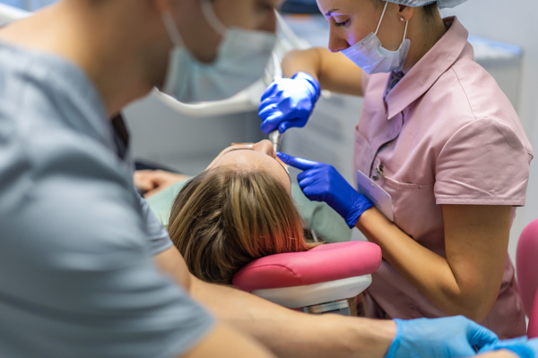 When Is A Broken Tooth A Dental  Emergency?